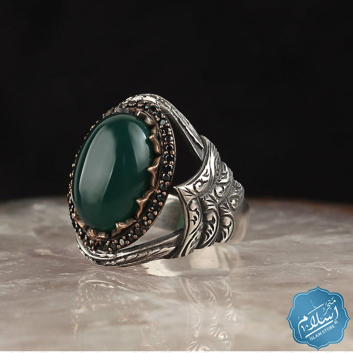 Silver men's ring with green agate stone