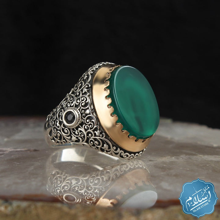 Silver ring with Agate stone green color