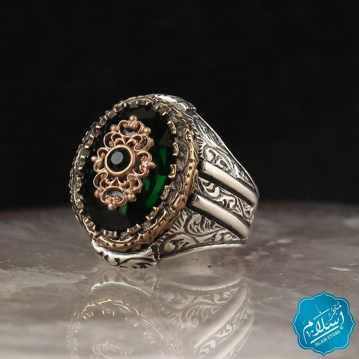 Silver Ring With Zircon Stone Green color